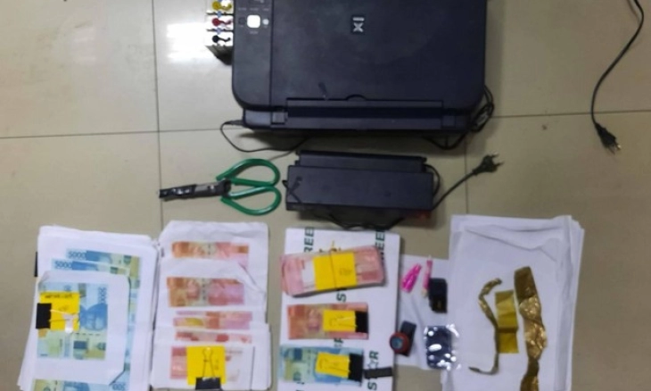 Pembuat Uang Palsu Rp50 dan Rp100 Ribu di Karawang