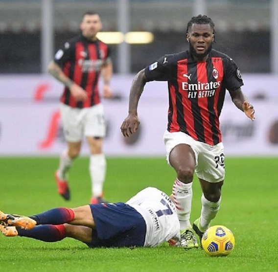 Bokek, Barcelona Ingin Kessie Secara Gratis