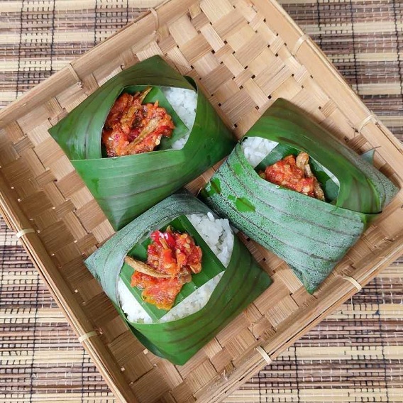 Suka Makan Nasi Kucing? Yuk Kenali Sejarah dan Faktanya...