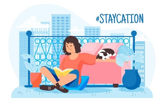Sssttt... Ini Tips Staycation Biar Kantong Nggak Jebol