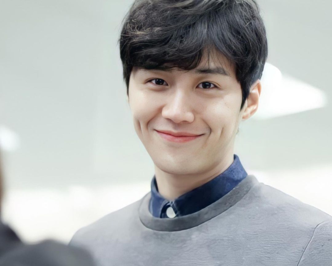 Naik Daun, Kim Seon Ho Bakal Bermain di Film Korea Bersama Artis Peraih Oscar