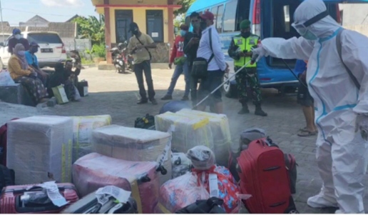 Pekerja Migran Indonesia yang Pulang dari Malaysia Positif Covid-19, Sisanya Dikarantina