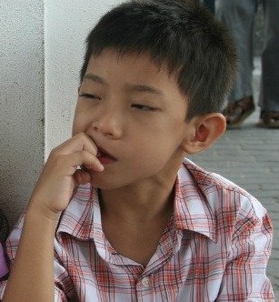 Prilaku Kebiasaan Anak Sering Gigit Kuku, Ini loh Penyebabnya