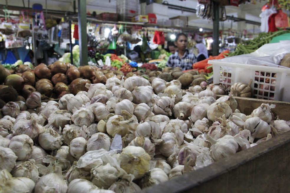 Harga Bawang Putih dan Cabai Terpantau Naik Tipis