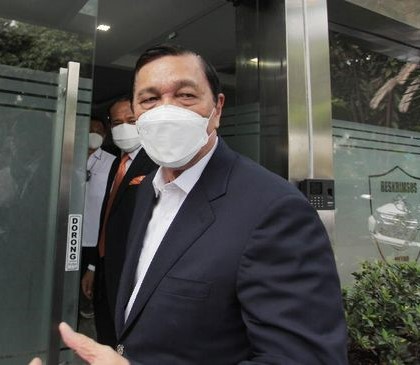 Luhut: Positivity Rate di Jawa-Bali Turun 1 Persen Sepekan Terakhir