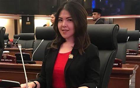 Protes Tina Toon ke Pemrov DKI, Ajang Formula E Tidak Membuat Warga Kenyang