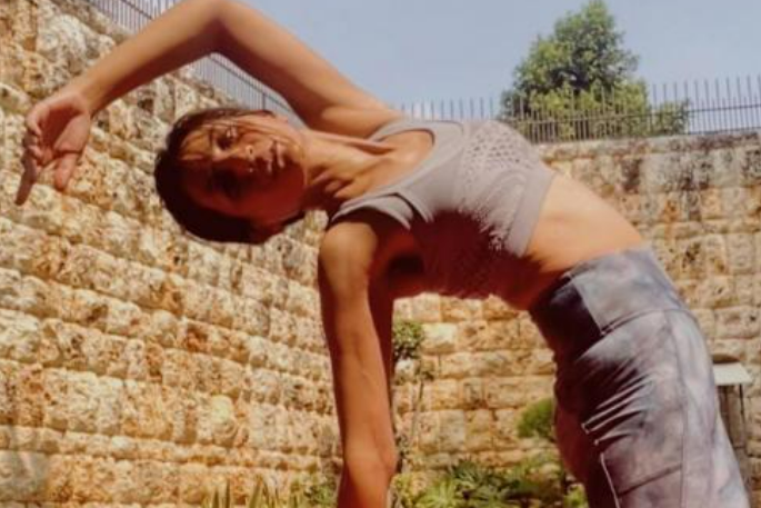 Natasha Dewanti Pamer Pose Yoga, Body nya Bikin Meisya Siregar Iri