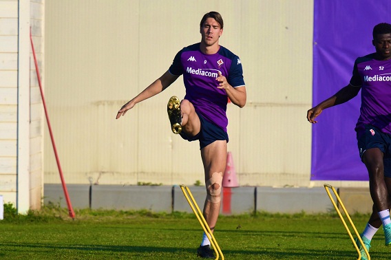 Vlahovic Ngotot Pindah ke Manchester City