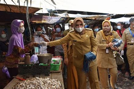 Stok Vaksin Langka, Bupati Pekalongan Lakukan Hal ini