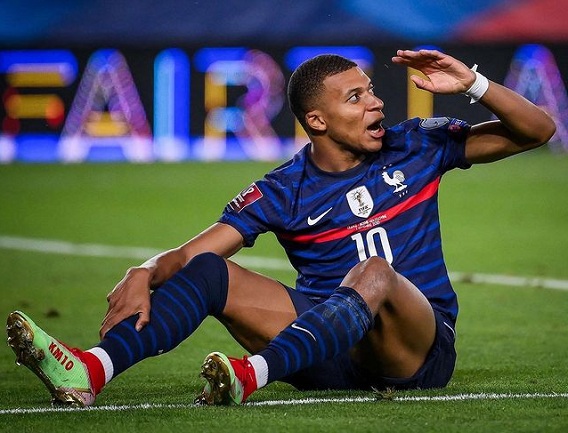 Negosiasi Mbappe dan PSG Masih Berjalan