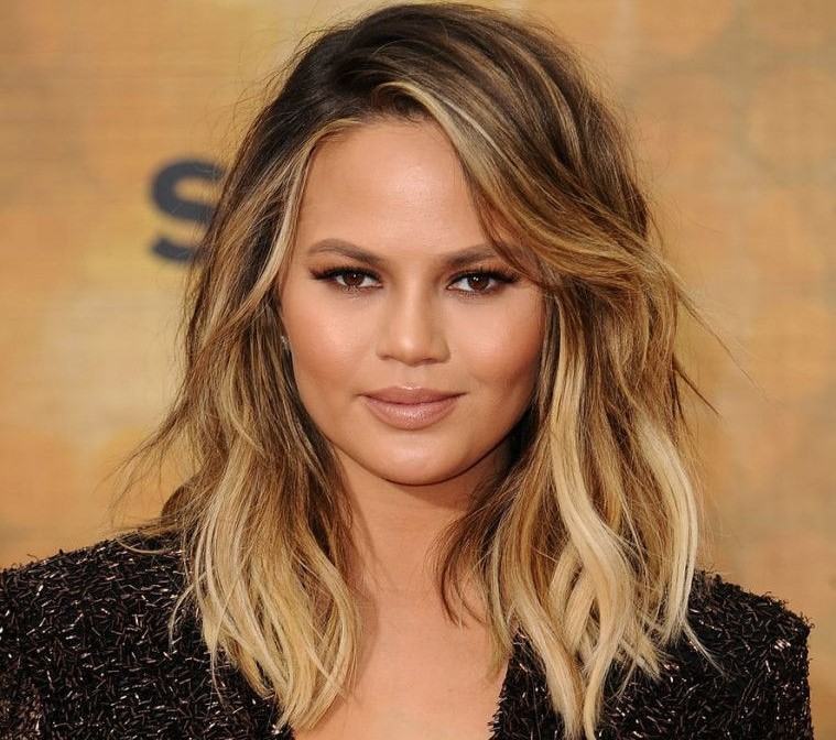 Model Rambut yang Bikin Wajah Lebih Awet Muda