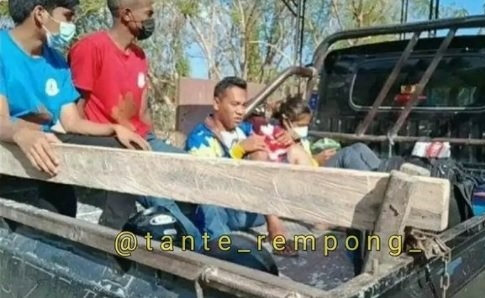 Sedih! Peraih Medali Emas Pertama PON XX dari NTT Dijemput dengan Mobil Pikup