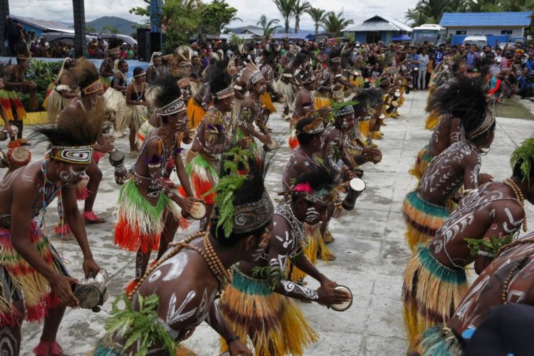 Sejarah Tarian Tikiri dari Papua