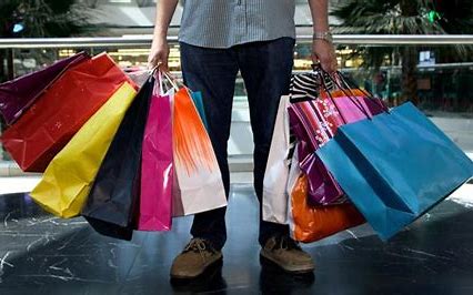 6 Tanda Gaya Hidup Tidak Sebanding dengan Pendapatan