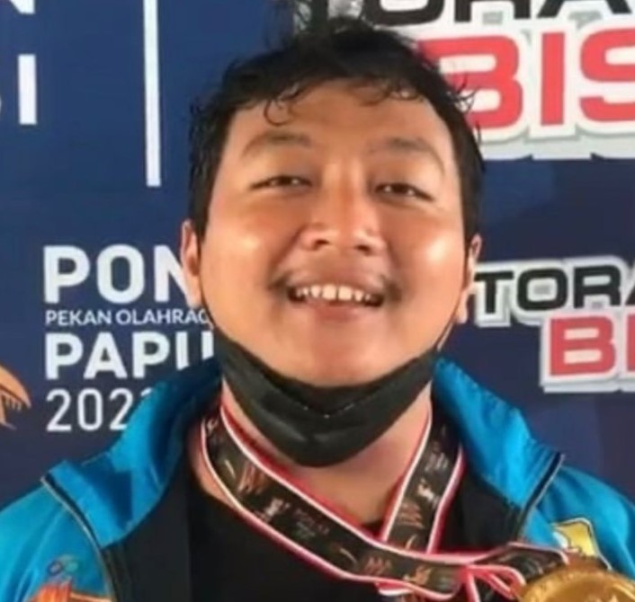 Muhammad Ripqi Ramadhan Pecahkan Rekor Nasional Angkat Besi