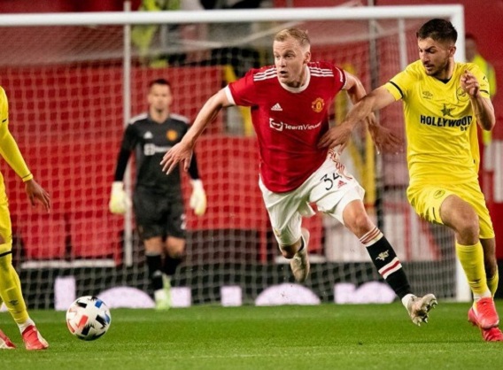 Juve Mulai Negosiasi dengan Agen Donny van de Beek