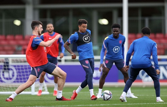 Barcelona Siap Tampung Lingard