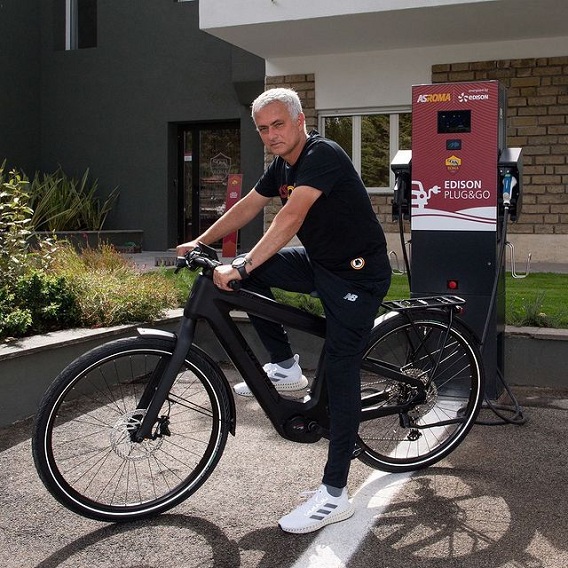 Mantan Pemain City Ini Sebut Mourinho Paling Cocok untuk Newcastle