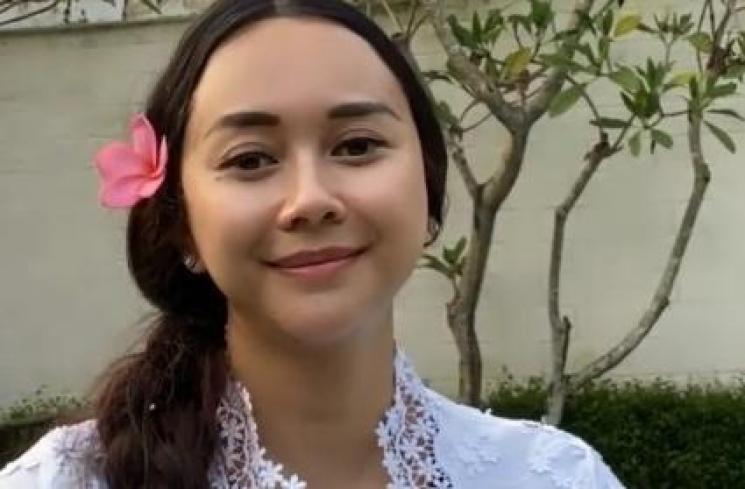 Soal Jodoh Bule Lagi , Aura Kasih: Yang Penting Diridoi