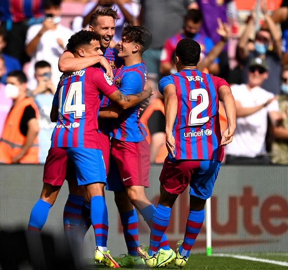 City Ikut Kejar Coutinho