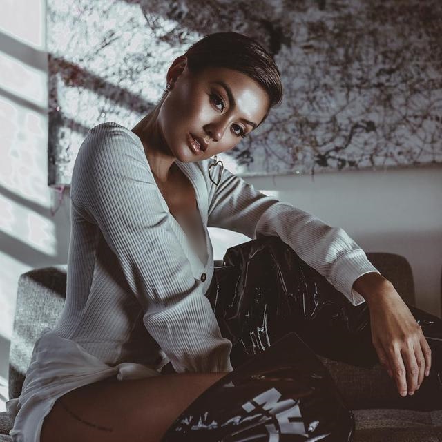 4 Artis Cantik yang Memiliki Tato di Tubuhnya