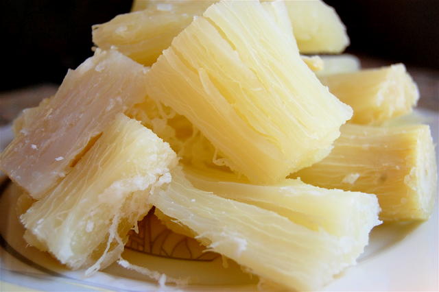 Manfaat Singkong dan Daunnya, Dari Turunkan Berat Badan Hingga Hilangkan Cacing Dalam Usus