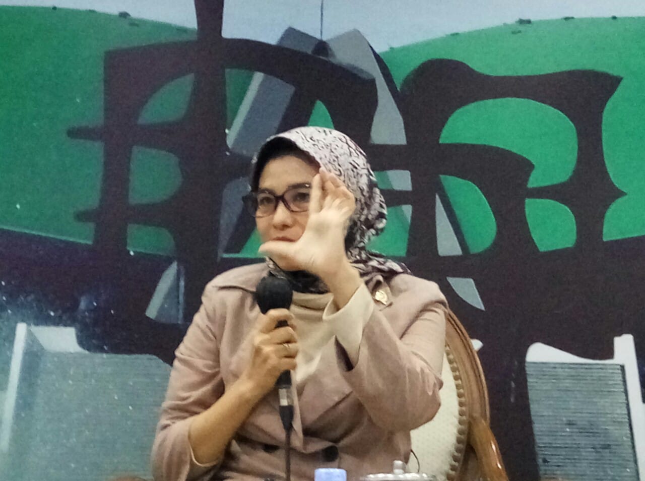 PKB Tolak Aturan Wajib PCR Bagi Penumpang Pesawat 