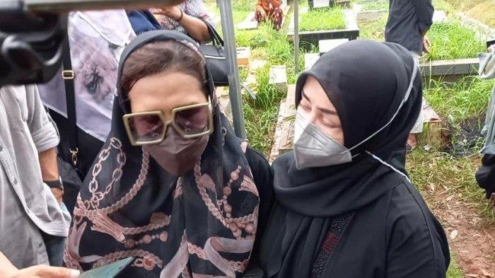 Chintami Atmanagara Beri Support Almafilia Mendiang Istri Odie Agam 