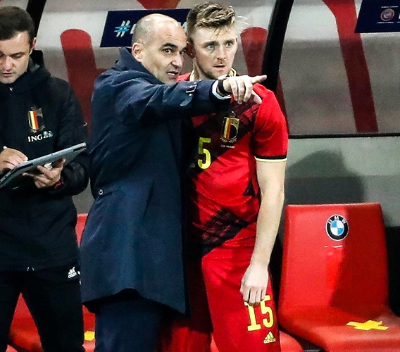 Newcastle Tetap Kejar Roberto Martinez