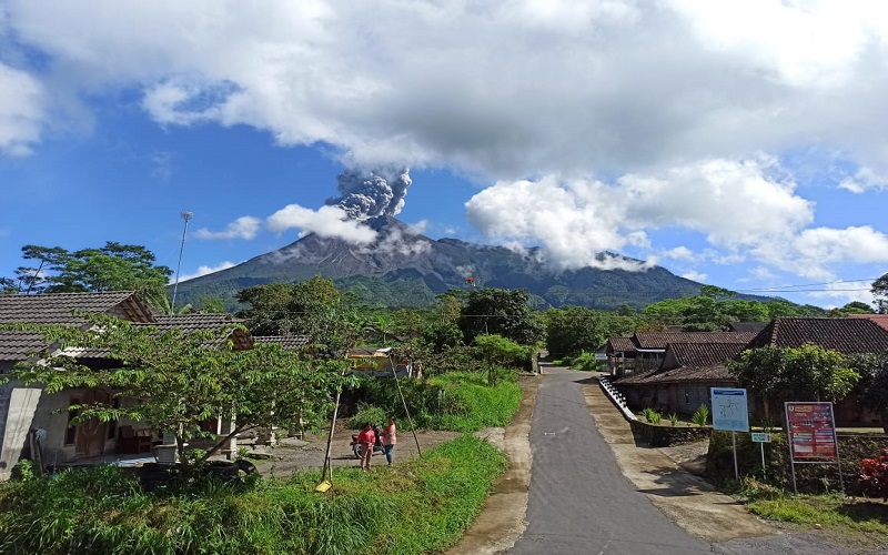 Kekuatan Gunung Merapi dan Mitos yang Mengelilinginya