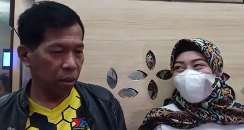 Mantan Istri Gandeng Cowok Baru, Kiwil Pura-pura Gak Lihat