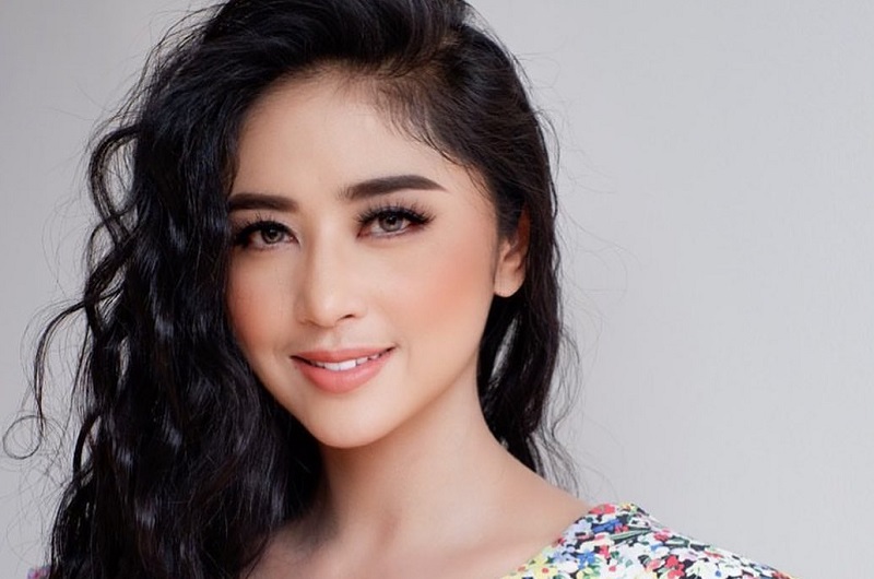 Lima Artis yang Pernah Nikah Tiga Kali