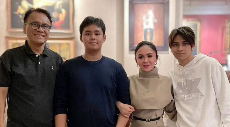 Yuni Shara dan Henry Siahaan Rayakan Ultah 17 Cello, Rekan Artis Ucapkan Selamat