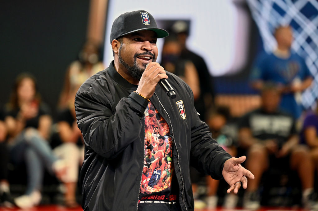 Rapper Terkenal Ice Cube Tolak Divaksin, Pilih Bayar Kompensasi Rp 128 Miliar