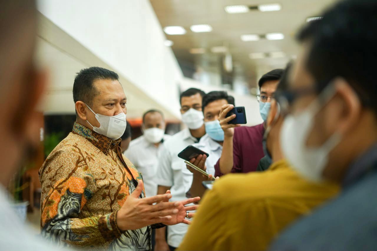 Pemerintah Harus Tetap Waspada dan Pantau Perkembangan Virus Corona