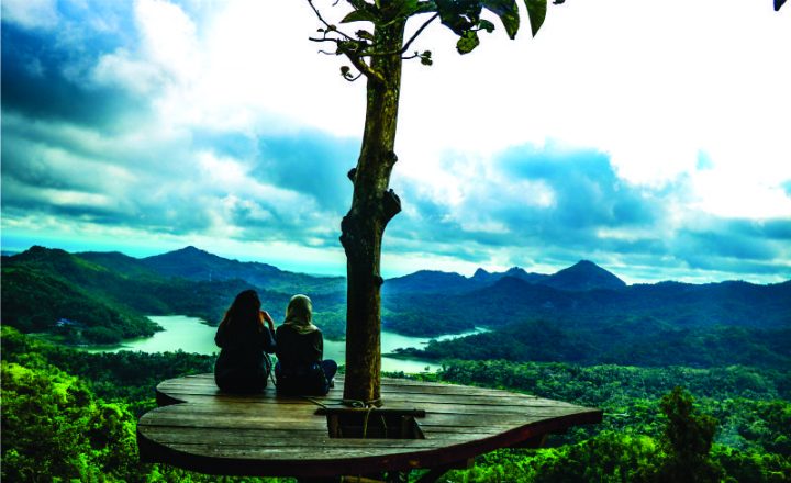 Wisata Alam Kalibiru Desa Indah di Kulon Progo Yogyakarta