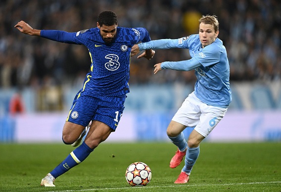 Dikomplain Mourinho, Roma Kejar Gelandang Chelsea dan Spurs