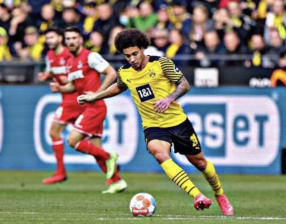Juve Berniat Bajak Witsel Dari Dortmund