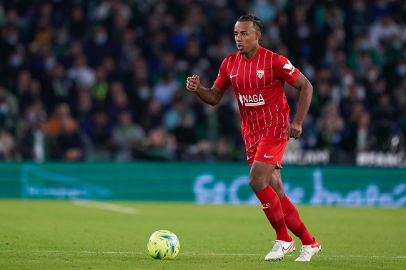 Sevilla Parno, Manchester United Siap Tebus Klausul Pelepasan Jules Kounde