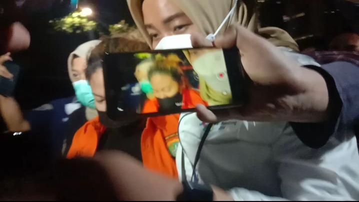 Putri Nia Daniaty, Olivia Nathania Terancam 4 Tahun Penjara