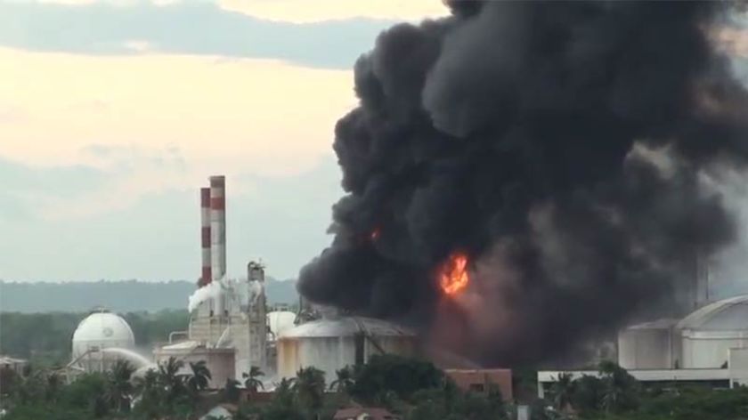 Kilang Minyak Pertamina Cilacap Terbakar, 50 Personil Dikerahkan Padamkan Api