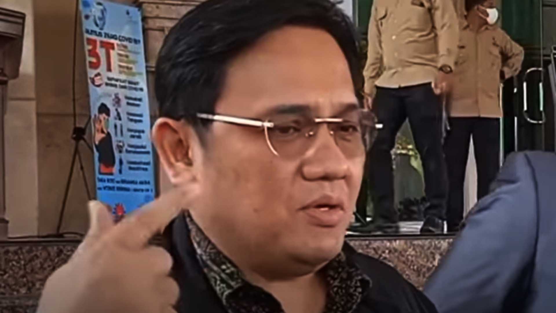 Farhat Abbas: Oi Lebih Percaya Polisi Daripada Saya