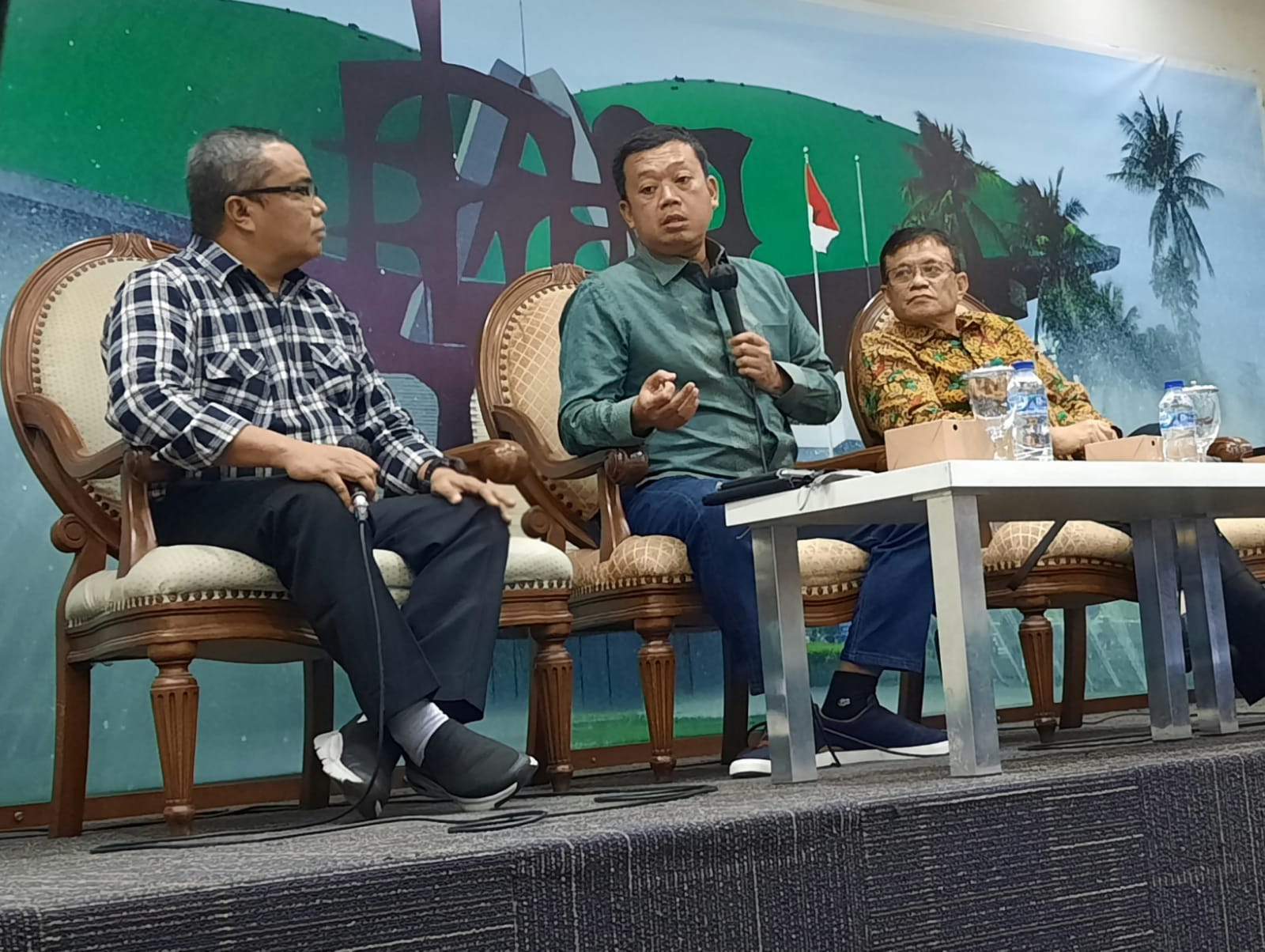 BUMN Tak Bisa Lepas dari Campur Tangan Politik