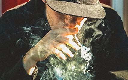 WHO: Jumlah Perokok di Dunia Diperkirakan Turun Tahun 2025