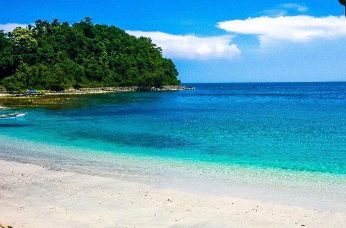 Sumber Air panas di Pantai Wartawan 