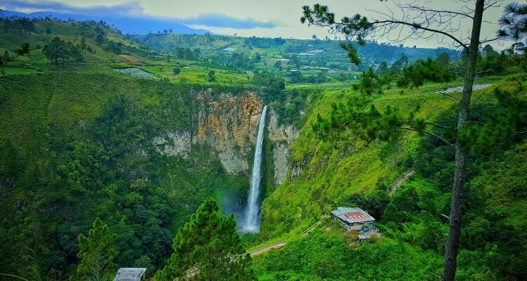 Air Terjun Sipiso-piso, Piso dari Tanah Karo