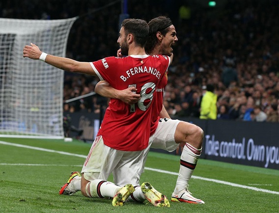 Cari Pengganti Aguero, Barcelona Tawar Cavani 95 Miliar