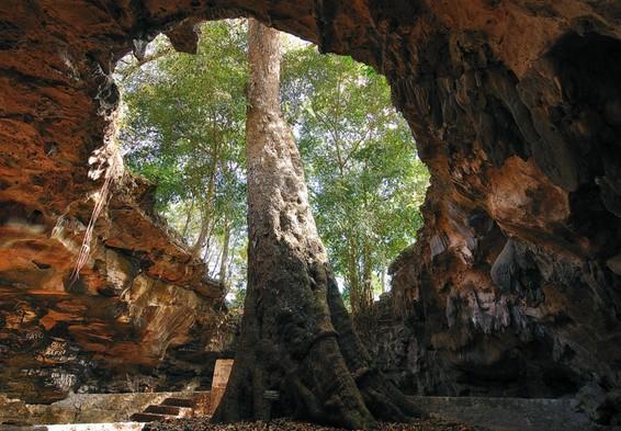 Misteri Unik Gua Rancang Kencono 
