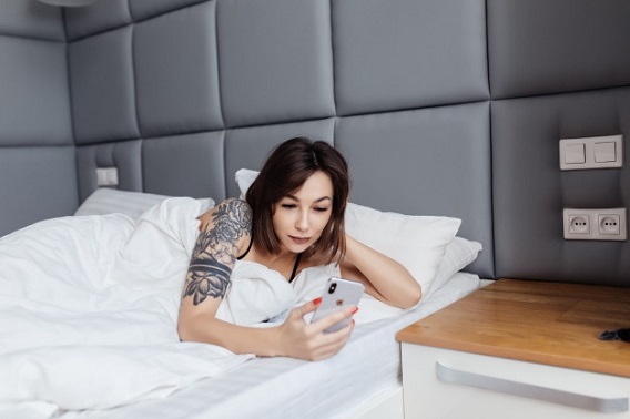 Kebiasaan yang Tidak Dianjurkan Dokter, No 6 Sering Kita Lakukan…