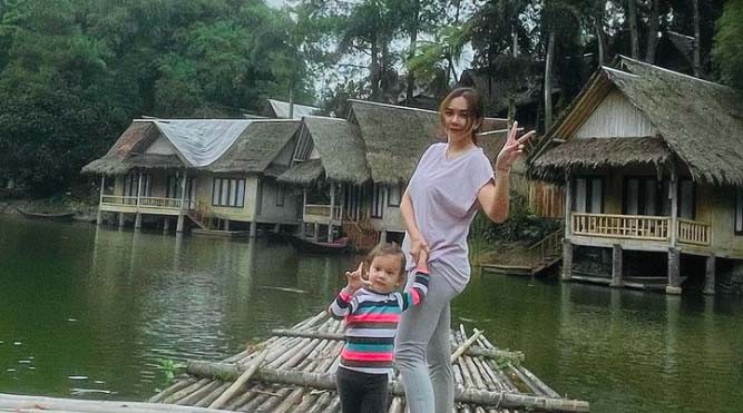 Aura Kasih Unggah Pengumuman Cari Jodoh